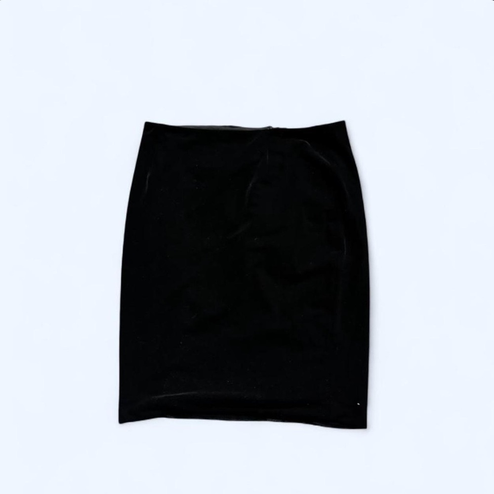 White House Black Market Classic Black Pencil Skirt